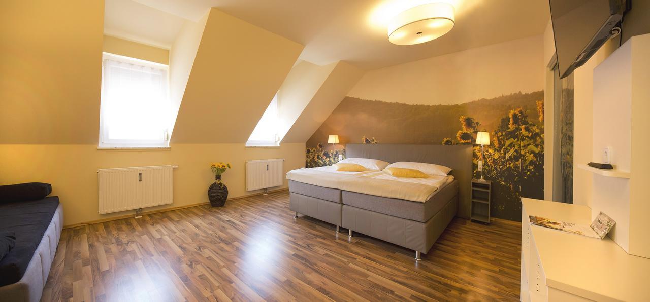 Hotel & Wirtshaus Hoedl-Kaplan Feldbach  Exteriér fotografie